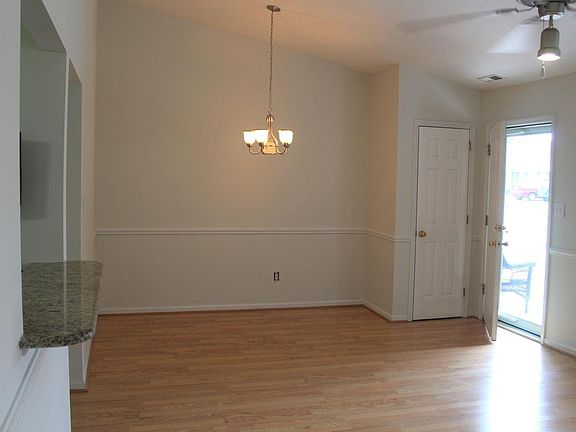 3rd image of 2900 Myrtle St Unit 13