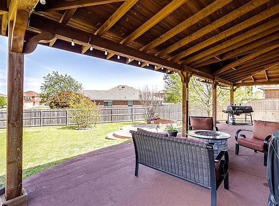 4th image of 8201 Leaning Oak Ct