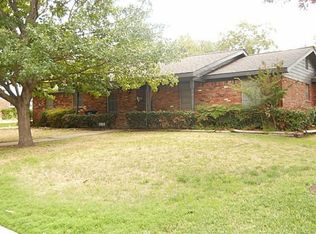 6161 Walla Ave, Fort Worth, TX 76133