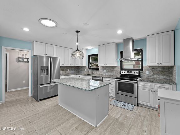 5th image of 8551 ANDALOMA Street
