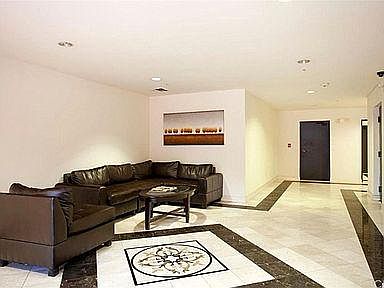 3rd image of 601 N Serrano Ave Suite 204