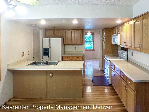 3rd image of 5740 S Kenton Way