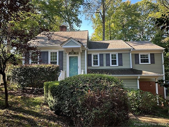 2nd image of 3328 New Castle Dr