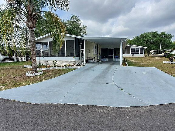 2nd image of 480 Petunia Dr