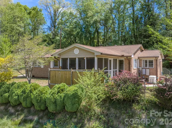 176 Sunny St, Marion, NC 28752