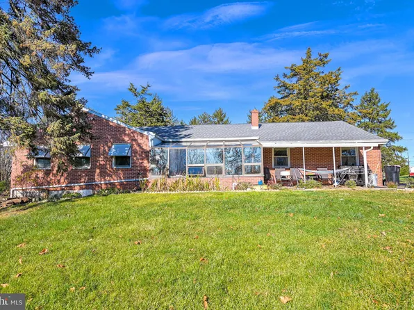 1234 Lincoln Way E, Chambersburg, PA 17202