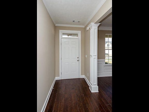 5th image of 826 Williford Run Dr