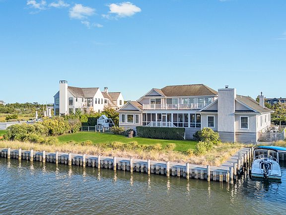 5th image of 125 Dune Rd