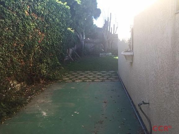3rd image of 213 Camp Ln