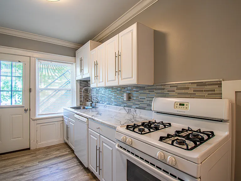 710710 Leland Ave #2N — Photo 23