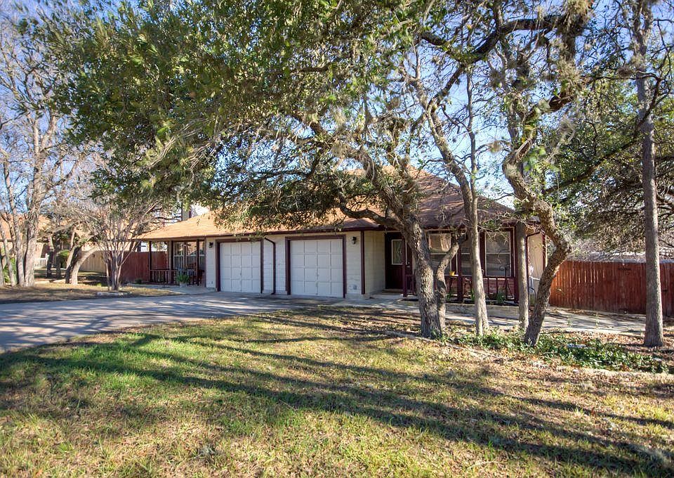 1st image of 6007 Parkwood Dr #A