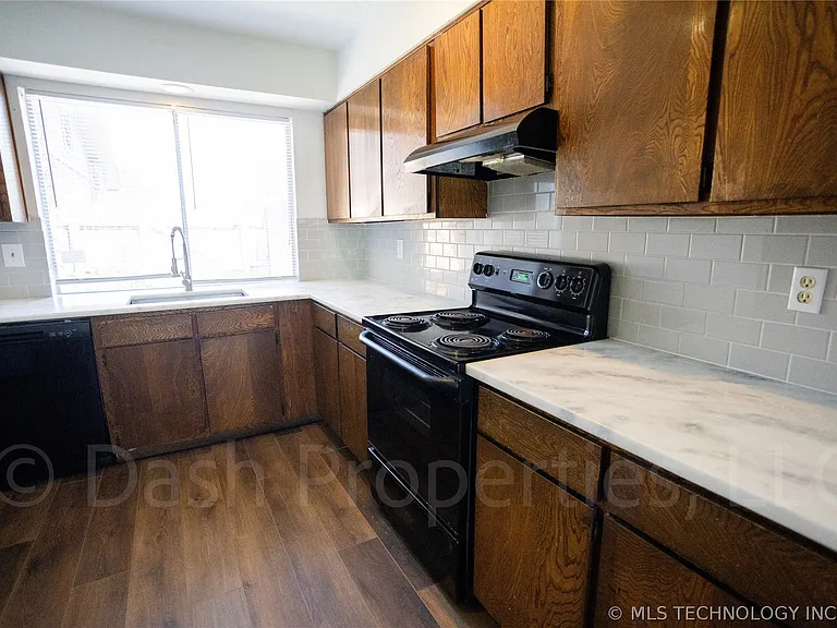 5104 S 75th East Ave — Photo 20