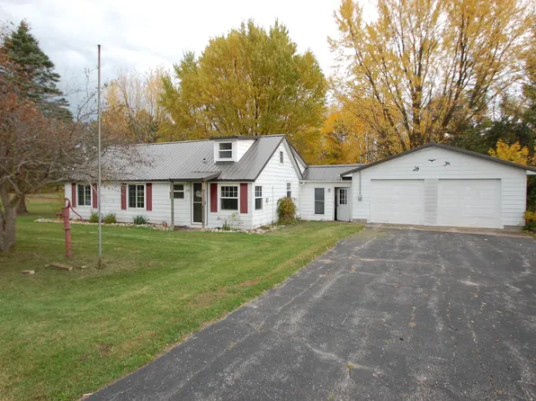 2305 Henderson Lake Rd, Prescott, MI 48756