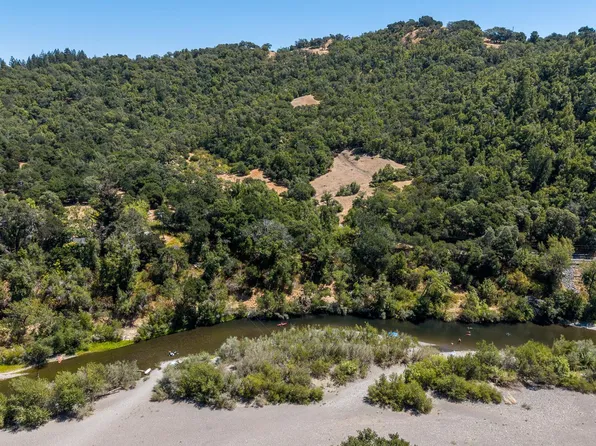 2119 Rio Lindo Avenue, Healdsburg, CA 95448