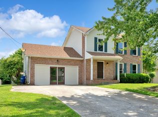 1025 Roedeer Dr, Clarksville, TN 37042