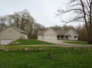 9440 Blackberry Rd, Black Earth, WI 53515