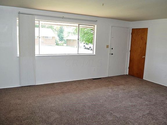 4th image of 6300 Roselawn Ave