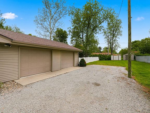 5th image of 1818 Westgate Dr