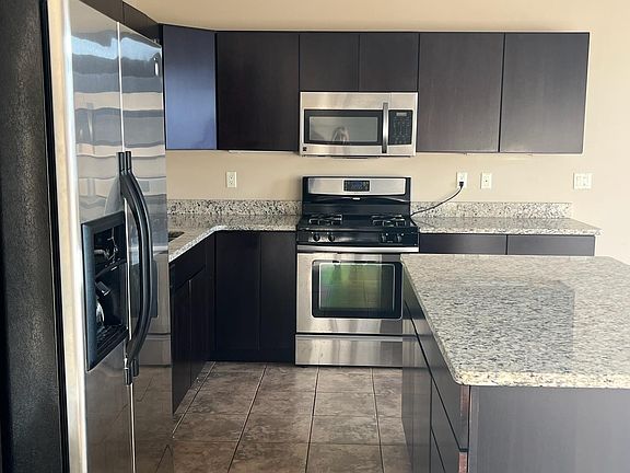 3rd image of 3100 Woodward Ave #212
