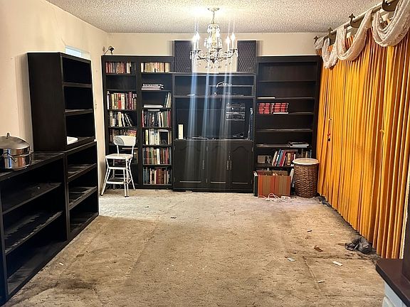3rd image of 10227 TIOGA DR