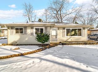 9021 Ohio Pl, Highland, IN 46322