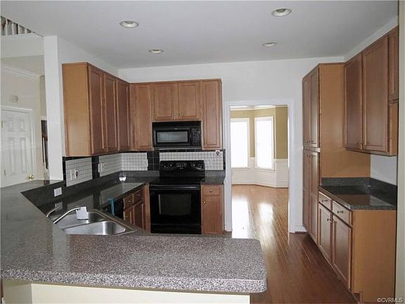 5th image of 9071 Lunette Ln