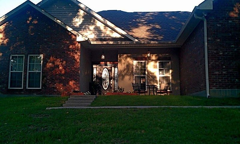 1st image of 42 Bay Meadows Dr