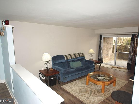 3rd image of 7 Silverwood Cir APT 2