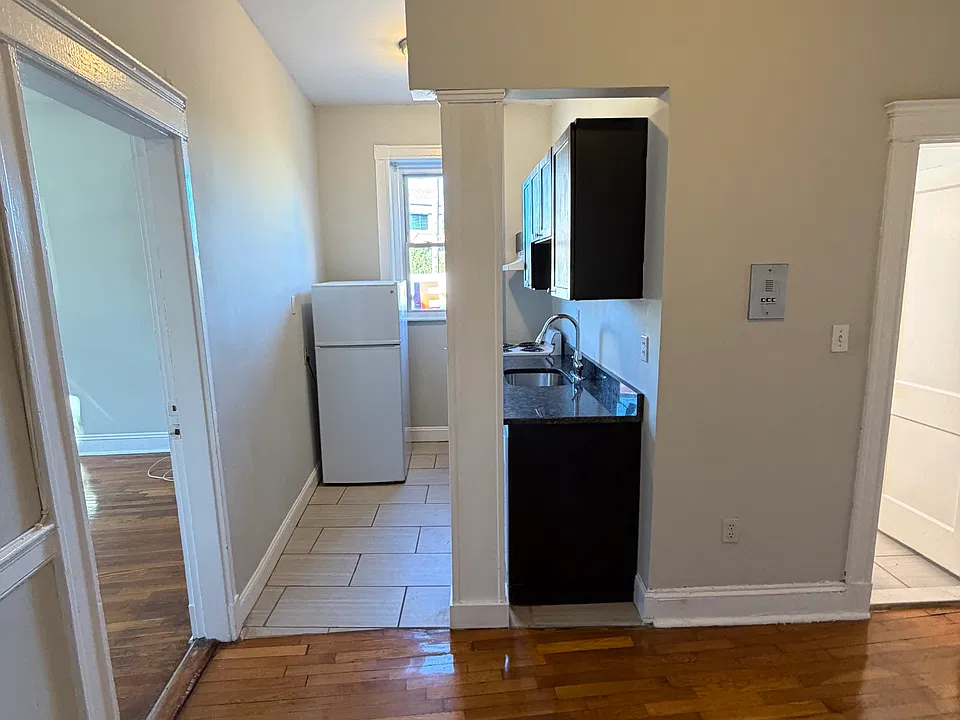 1197 Commonwealth Ave #2