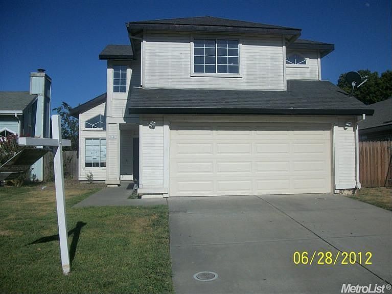 2nd image of 7642 Bluebrook Way