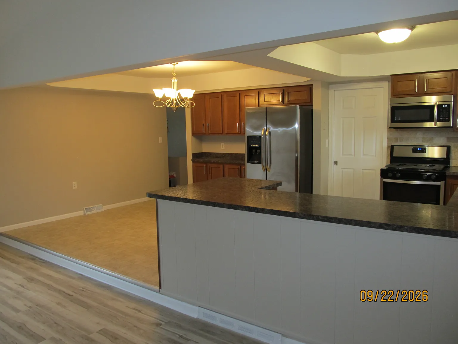 3 bed, 1571 sqft, $2,400 — Photo 3