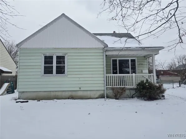 2724 Welch Ave, Niagara Falls, NY 14303