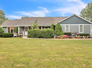 W140N11819 Country Aire Dr, Germantown, WI 53022