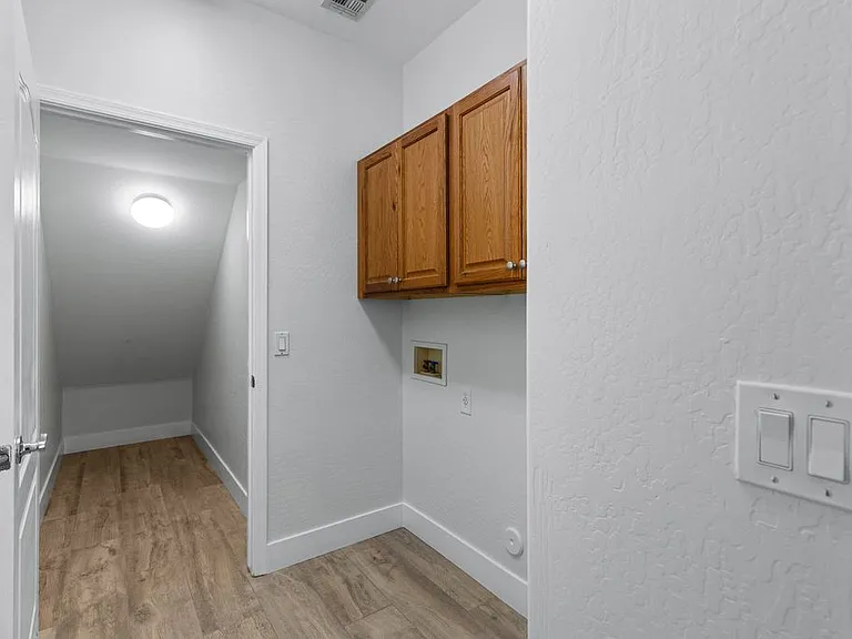 21097 E Duncan St — Photo 11