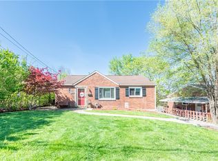 518 Chessbriar Dr, Bethel Park, PA