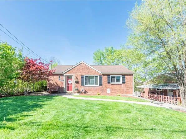 518 Chessbriar Dr, Bethel Park, PA 15102