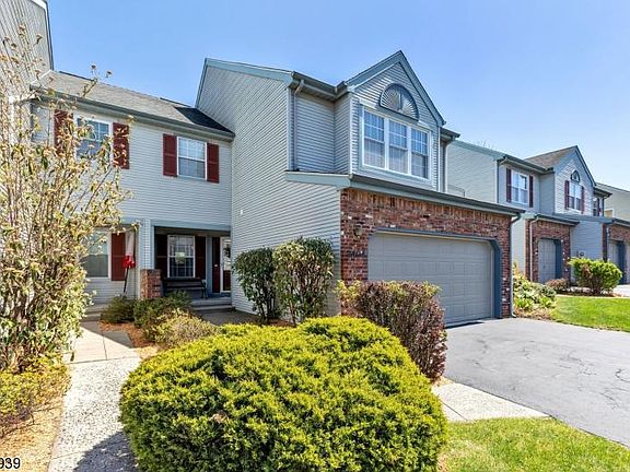 2nd image of 2404 Vroom Dr