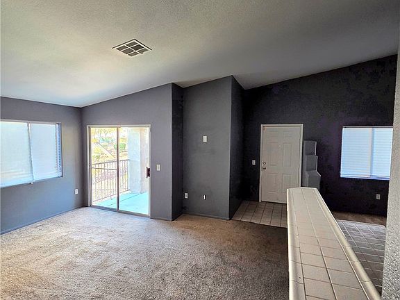 3rd image of 2110 Los Feliz St Unit 2067