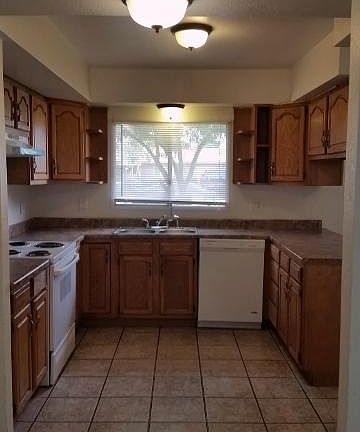 2nd image of 6409 W Roma Ave