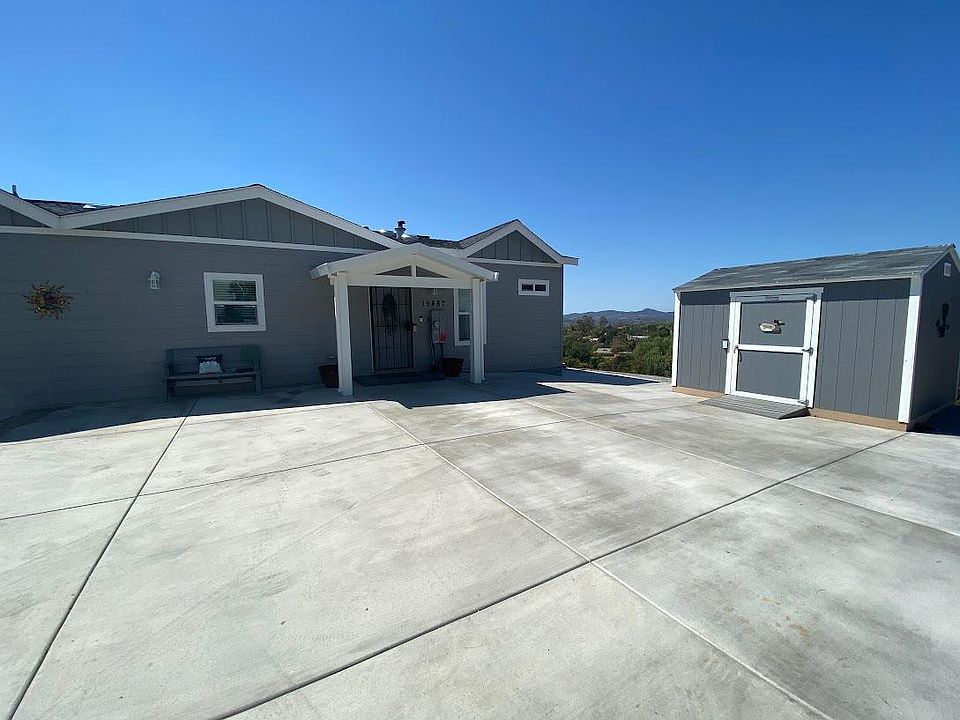 1st image of 15487 Hawksbury Ln
