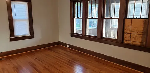 38 N Shirley St Photo 1
