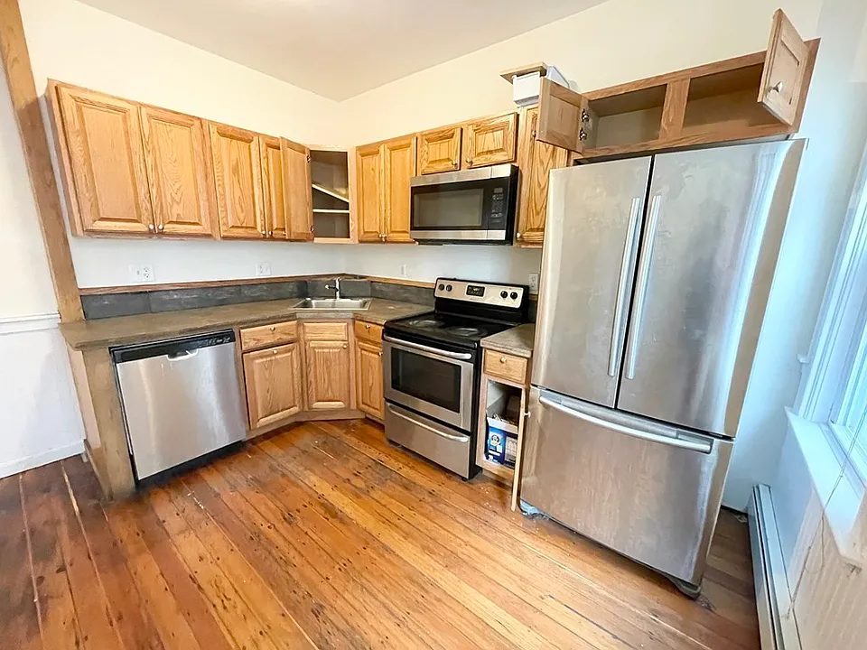 1 Folsom Ave #1A