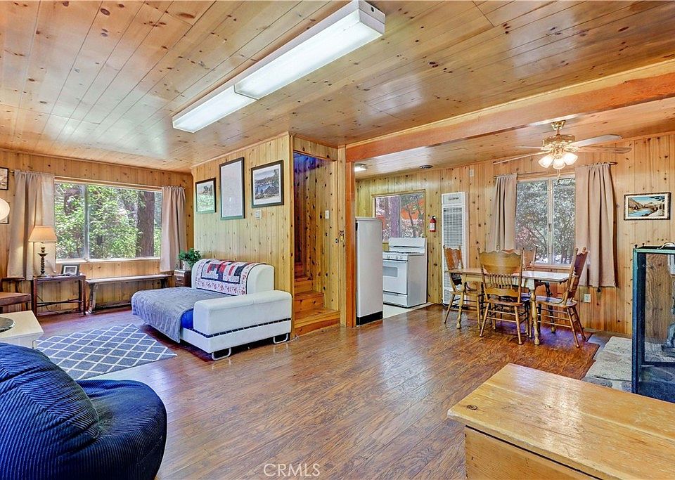 1st image of 350 Highland Ln