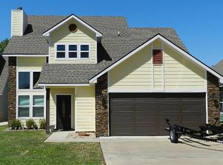 300 Weavers Cv, Livingston, TX 77351