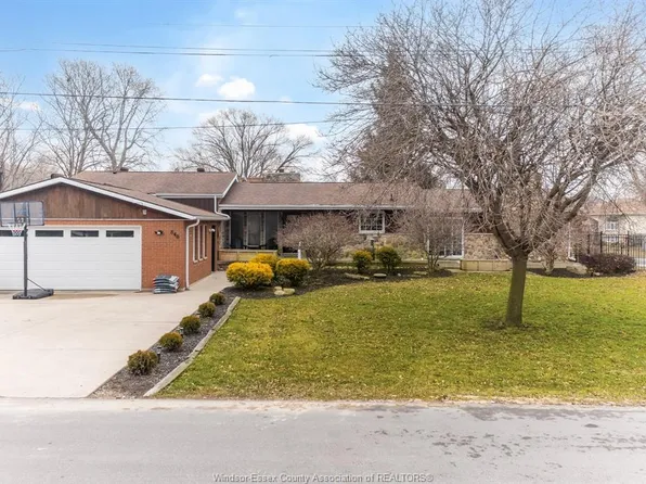 846 Park Ave, Kingsville, ON N9Y 3C5