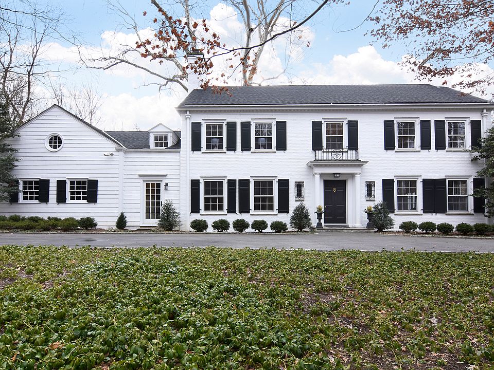 1st image of 8 W Sunnyside Ln