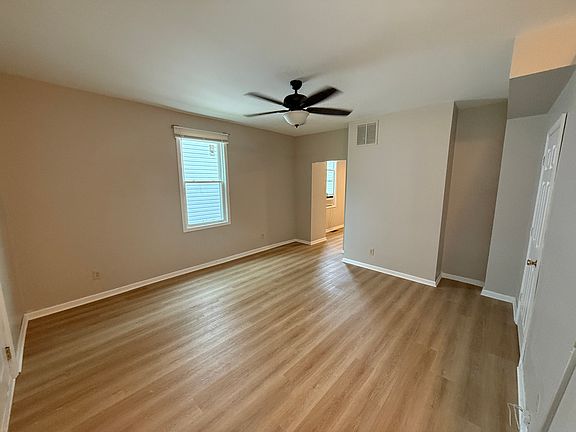 Entryway/Living Room