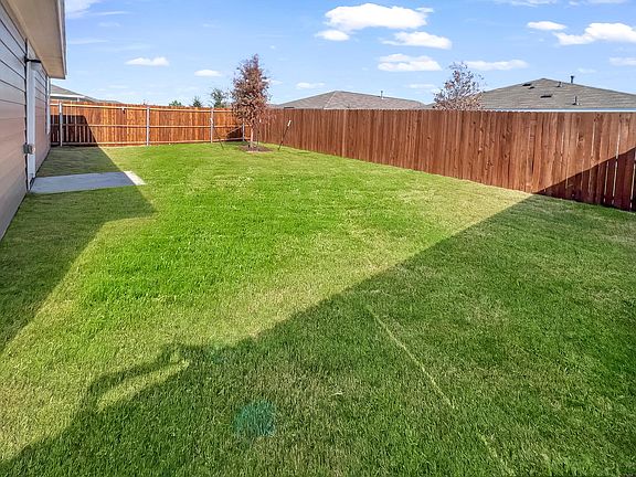 2nd image of 7304 Gray Wolf Ln