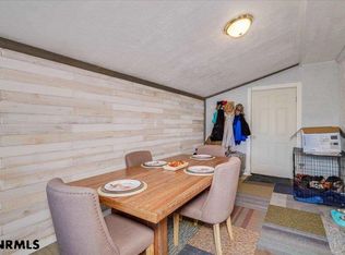 713 Maple St, Kimball, NE 69145