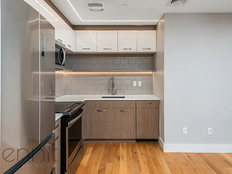 31 Debevoise St #9B — Photo 5